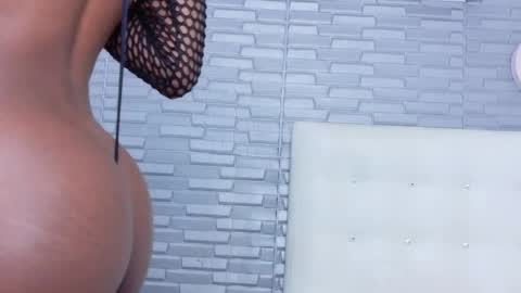 Snapshot of hungry_pussy18 chatting on 17, 12, 2025 sasha online show from 17, 12, 2025