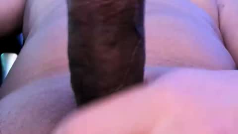 Snapshot of hungyunglatino1 chatting on 21, 12, 2025 HispanicHungAffairDream online show from 21, 12, 2025