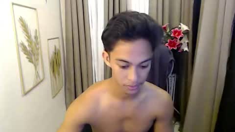 Snapshot of hunk_edward chatting on 8, 5, 2026 hunk_edward online show from 8, 5, 2026