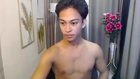 Snapshot of hunk_edward chatting on 27, 5, 2026 hunk_edward online show from 27, 5, 2026