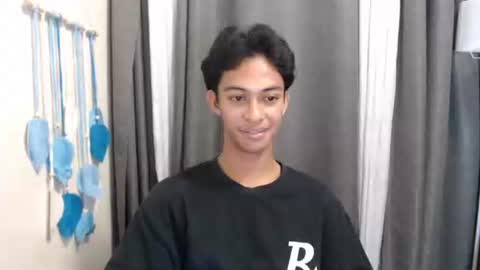 Snapshot of hunk_edward chatting on 28, 5, 2026 hunk_edward online show from 28, 5, 2026