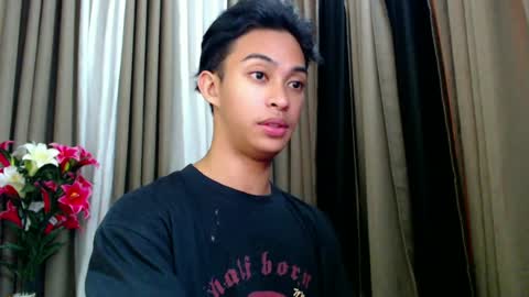 Snapshot of hunk_edward chatting on 13, 7, 2026 hunk_edward online show from 13, 7, 2026