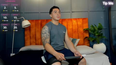 Snapshot of hunk_ryan chatting on 5, 2, 2025 hunk_ryan online show from 5, 2, 2025