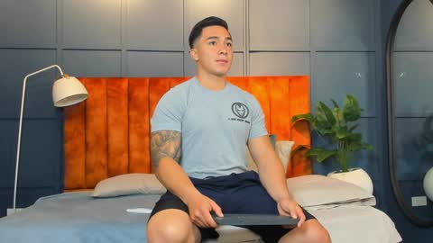 Snapshot of hunk_ryan chatting on 7, 2, 2025 hunk_ryan online show from 7, 2, 2025