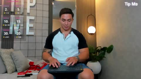 Snapshot of hunk_ryan chatting on 16, 2, 2025 hunk_ryan online show from 16, 2, 2025