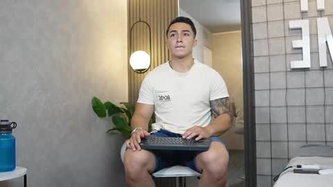 Snapshot of hunk_ryan chatting on 23, 2, 2025 hunk_ryan online show from 23, 2, 2025