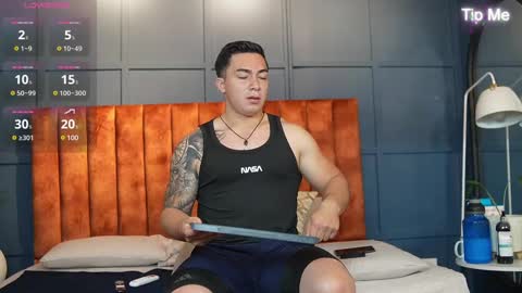 Snapshot of hunk_ryan chatting on 24, 2, 2025 hunk_ryan online show from 24, 2, 2025