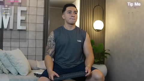 Snapshot of hunk_ryan chatting on 4, 3, 2025 hunk_ryan online show from 4, 3, 2025