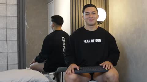 Snapshot of hunk_ryan chatting on 6, 3, 2025 hunk_ryan online show from 6, 3, 2025