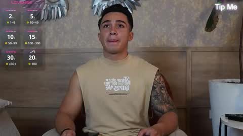 hunk_ryan online show from 15, 10, 2025