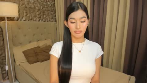 Snapshot of hunkhomerontop chatting on 7, 11, 2025 hunkhomerontop online show from 7, 11, 2025