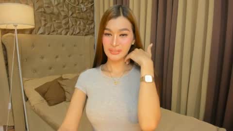 hunkhomerontop online show from 2, 6, 2026