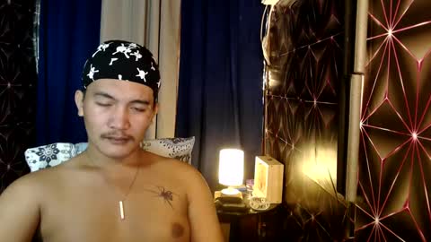 Snapshot of hunkylloyd chatting on 18, 12, 2024 hunkylloyd online show from 18, 12, 2024