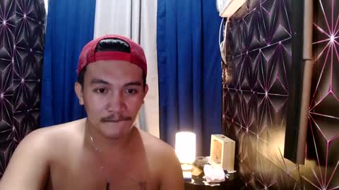Snapshot of hunkylloyd chatting on 20, 12, 2024 hunkylloyd online show from 20, 12, 2024