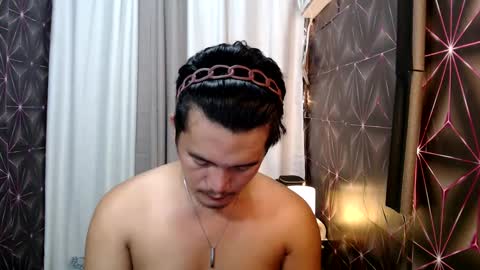 Snapshot of hunkylloyd chatting on 2, 2, 2025 hunkylloyd online show from 2, 2, 2025