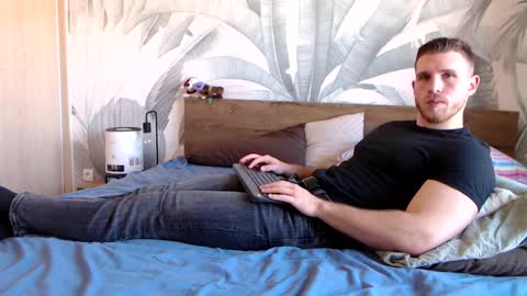 Hunter Bridges online show from 20, 2, 2025