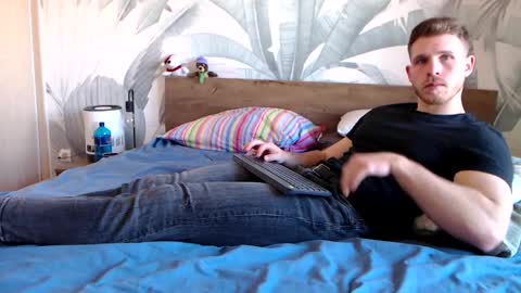 Hunter Bridges online show from 7, 3, 2025