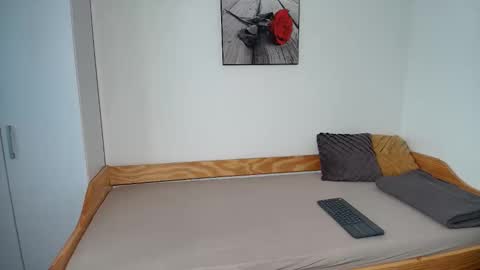 Hunter Bridges online show from 10, 1, 2026