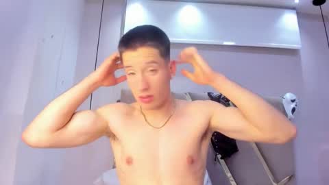 Snapshot of hunterheat_ chatting on 20, 10, 2025 hunterheat_ online show from 20, 10, 2025