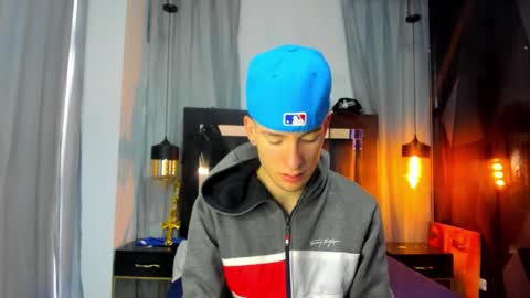 hunterheat_ online show from 21, 12, 2025