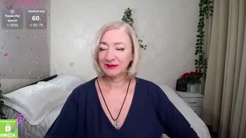 Snapshot of hunters_woman chatting on 16, 11, 2025 Irena online show from 16, 11, 2025