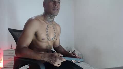 Snapshot of hunting_blondes chatting on 27, 3, 2026 hunting_blondes online show from 27, 3, 2026