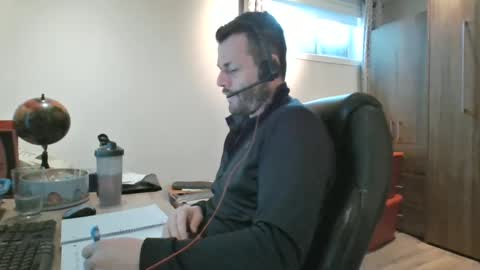 hurley7890 online show from 19, 2, 2025