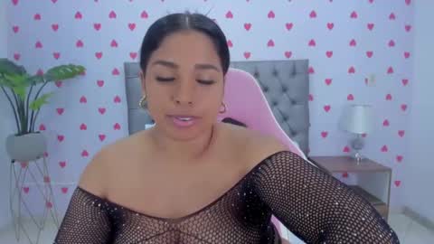 H U R R E M online show from 5, 3, 2025