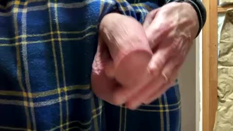 Snapshot of huskey300 chatting on 22, 2, 2025 huskey300 online show from 22, 2, 2025