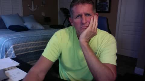 Snapshot of hvacstud4 chatting on 25, 11, 2025 hvacstud4 online show from 25, 11, 2025