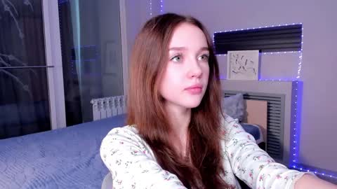 Snapshot of hwadwellingham chatting on 24, 5, 2026 Lily online show from 24, 5, 2026