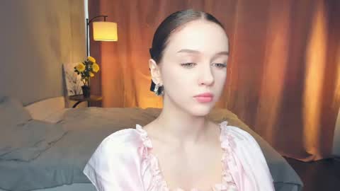 Snapshot of hwadwellingham chatting on 11, 6, 2026 Lily online show from 11, 6, 2026