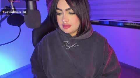 Ari online show from 6, 2, 2025