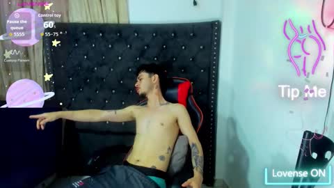 Snapshot of i_am_kelvis_ chatting on 9, 10, 2025 kelvis online show from 9, 10, 2025