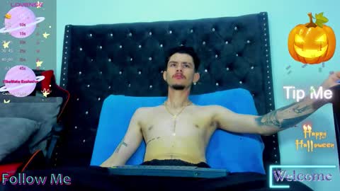 Snapshot of i_am_kelvis_ chatting on 30, 10, 2025 kelvis online show from 30, 10, 2025