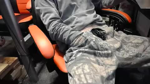 Snapshot of i_am_only_human chatting on 18, 10, 2025 lucifer online show from 18, 10, 2025