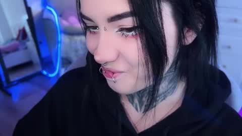 Snapshot of i_died_again chatting on 4, 10, 2025 Asya online show from 4, 10, 2025