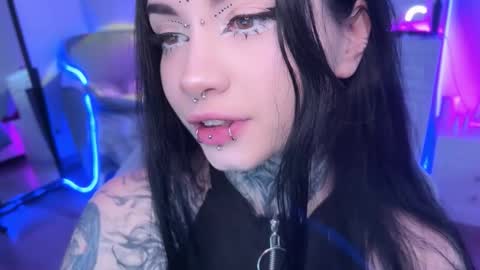 Snapshot of i_died_again chatting on 24, 10, 2025 Asya online show from 24, 10, 2025