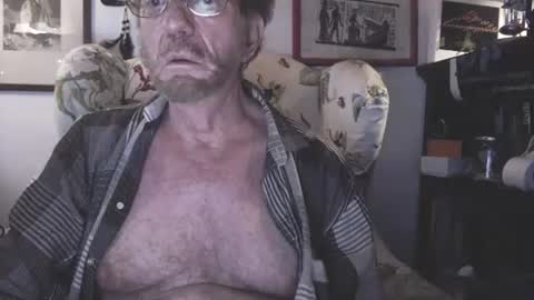 ImYourBitch online show from 8, 2, 2025