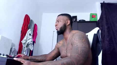 Mr H Independent model online show from 19, 12, 2025