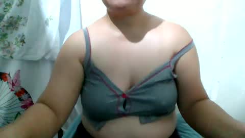Snapshot of iam_jana chatting on 3, 2, 2025 iam_jana online show from 3, 2, 2025