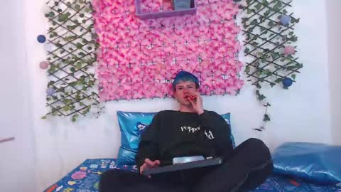 iam_lukas__ online show from 15, 9, 2025