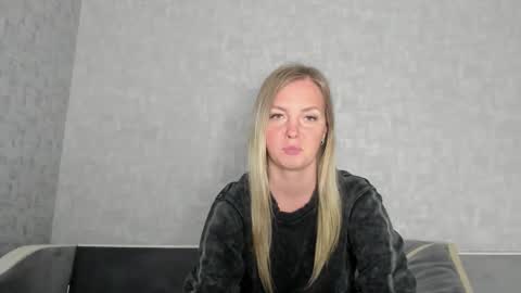 Snapshot of iam_venus chatting on 15, 9, 2025 Venus online show from 15, 9, 2025