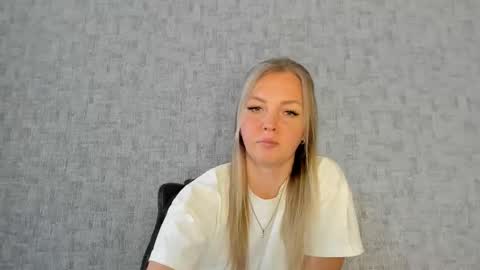 Snapshot of iam_venus chatting on 27, 10, 2025 Venus online show from 27, 10, 2025