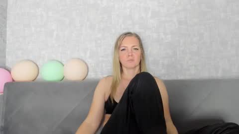 Snapshot of iam_venus chatting on 10, 11, 2025 Venus online show from 10, 11, 2025