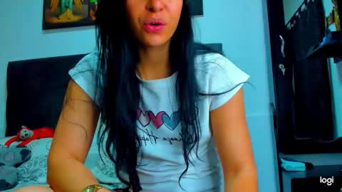 Snapshot of iam_your_fantasy chatting on 1, 11, 2025 iam_your_fantasy online show from 1, 11, 2025