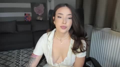 Baby Gal online show from 13, 10, 2025