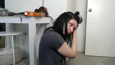 Lexi Love  online show from 17, 12, 2025