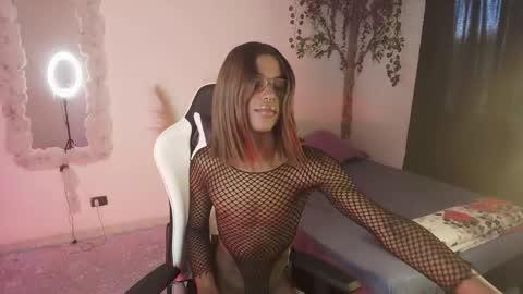 iamandrey_ online show from 24, 4, 2026