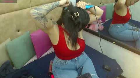 Snapshot of iamcarollvbna chatting on 24, 11, 2025 Caroll online show from 24, 11, 2025